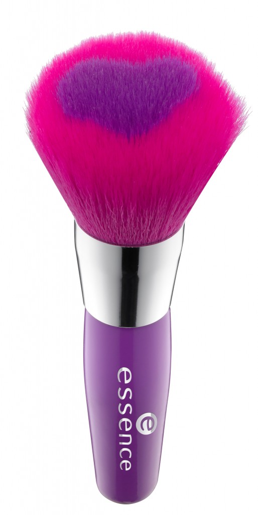 essence_lauk_BlushBrush